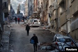 Krhotine i ruševine na skoro svakom ćošku Hataja nakon razornog zemljotresa koji je u ponedjeljak pogodio južnu Tursku i sjevernu Siriju, 10. februar.