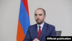 Հայաստանի ԱԳՆ խոսնակ Վահան Հունանյան, արխիվ