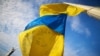 Негода в Києві пошкодила найбільший прапор України – КМДА