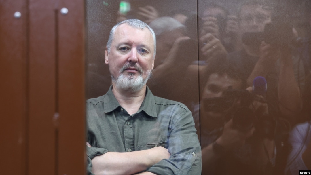 За словами аналітиків, окремі російські воєнні блогери, можливо, формують своє висвітлення українського контрнаступу через страх покарання Кремля «після арешту відомого провоєнного критика Ігоря Гіркіна»