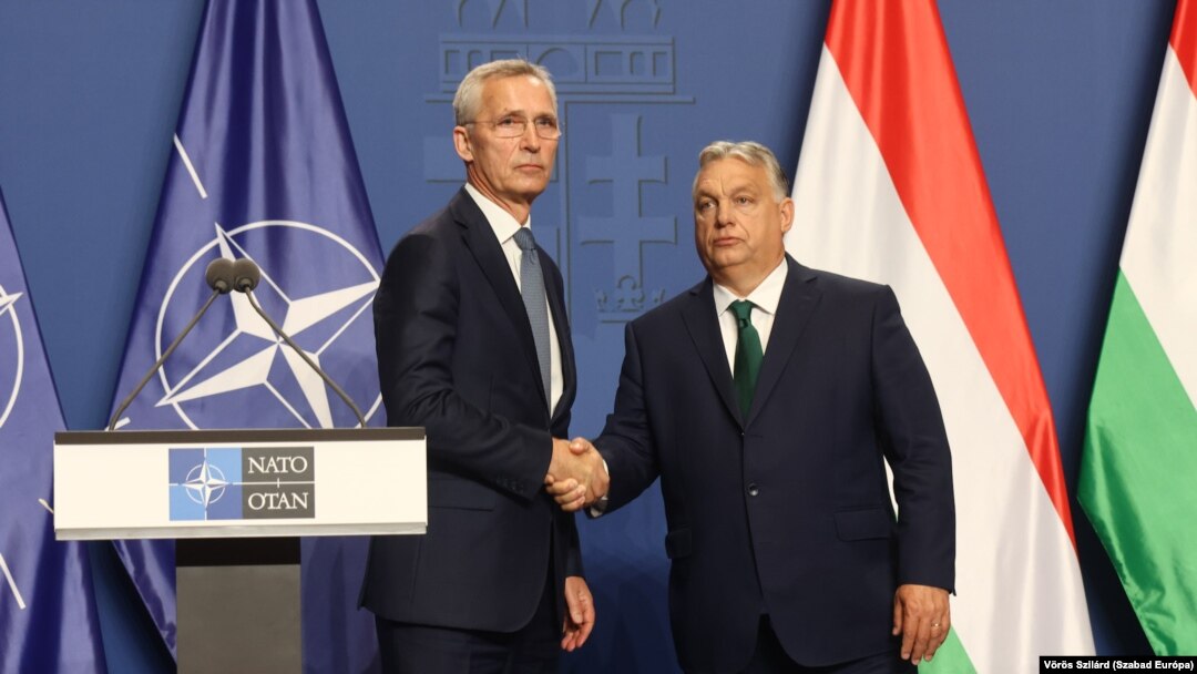 Generalni sekretar NATO-a Jens Stoltenberg i mađarski premijer Viktor Orbán na sastanku u Budimpešti, 12. jun 2024.