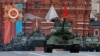 «Правильно переживают». Что ждет Путин от военного парада в Москве?