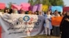 په اسلام اباد کې مېشتو افغان مېرمنو وړاندې هم پر افغانستان د واکمنو طالبانو پرضد احتجاجونه کړي‌ دي