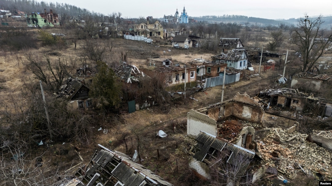Napuštene kuće koje su teško oštećene tokom ruskog napada na Ukrajinu u selu Bogorodično, Donjecka oblast, Ukrajina, 13. februara 2024. Ilustrativna fotografija