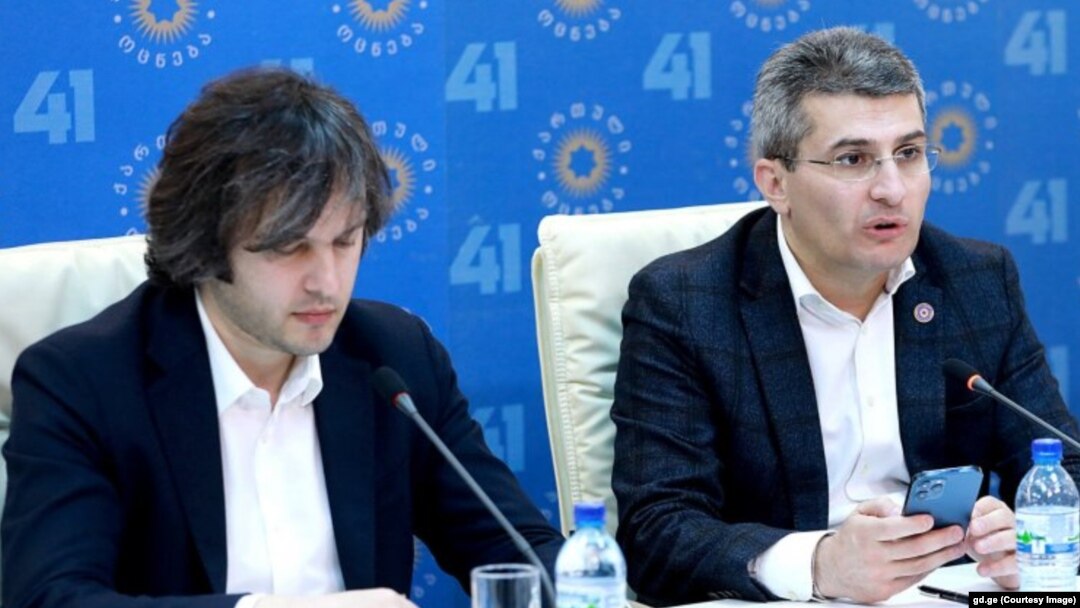 ფოტო არქივიდან: ირაკლი კობახიძე (მარცხნივ) და მამუკა მდინარაძე