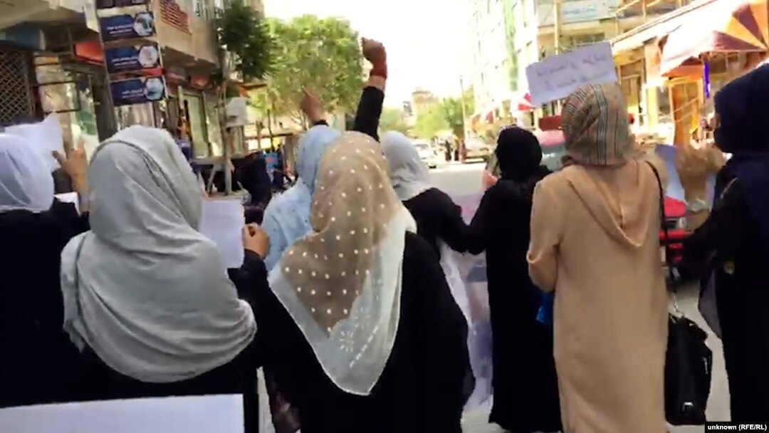 Afghan women held small demonstrations on March 8 to demand their rights and for authorities to release imprisoned Afghan women activists.