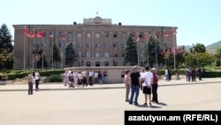 Площадь Возрождения в центре Степанакерта (архив)