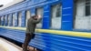 «Укрзалізниця» повідомила, що продовжує евакуацію громадян поїздами, забезпечуючи відповідні рейси