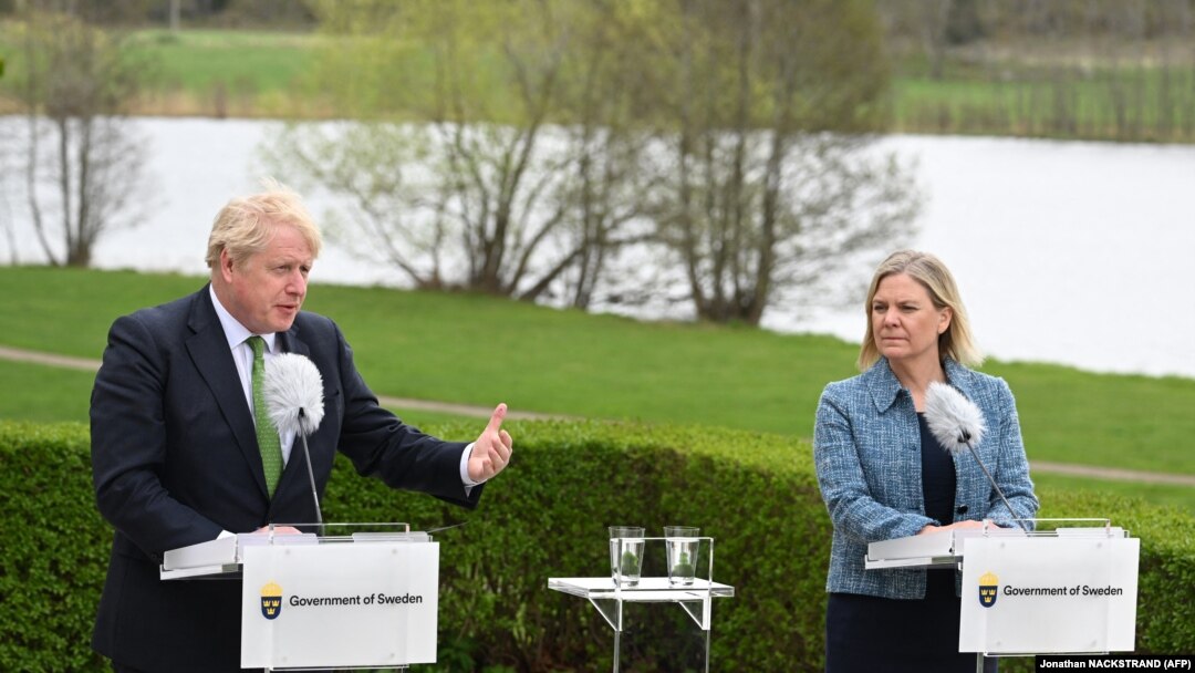 Premijer Velike Britanije, Boris Johnson i švedska premijerka Magdalena Andersson u Štokholmu, 11. maja 2022.  