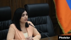 ԱԺ «Պատիվ ունեմ» խմբակցության պատգամավոր Թագուհի Թովմասյան, արխիվ