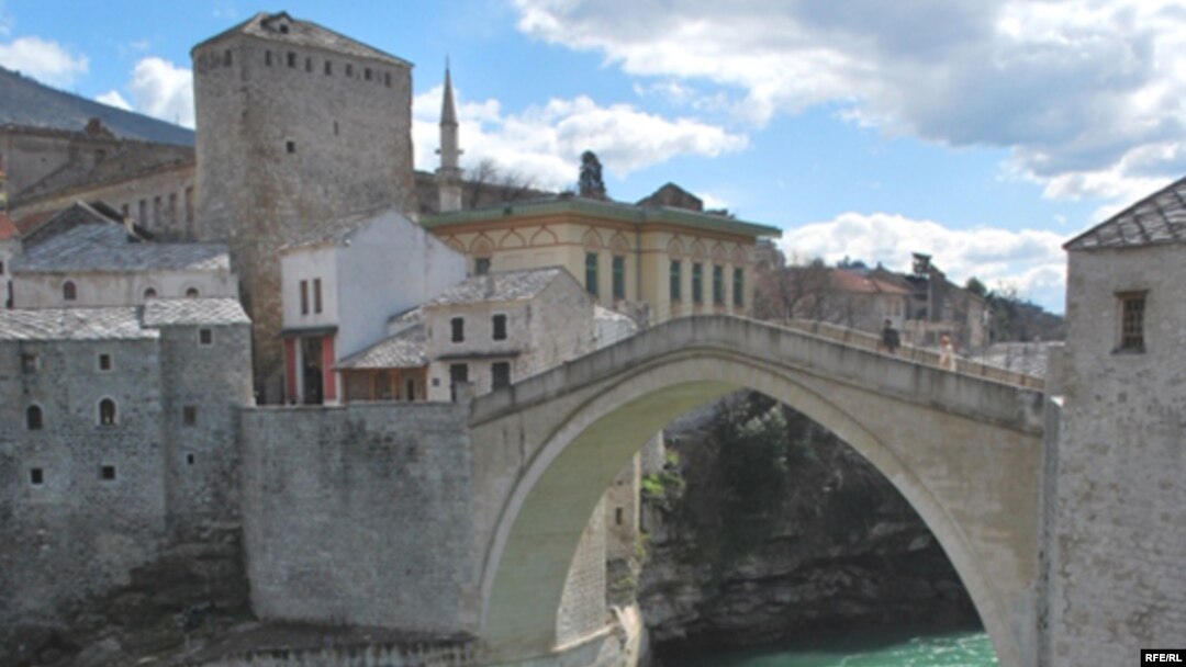 Stari most u Mostaru, foto: Midhat Poturović