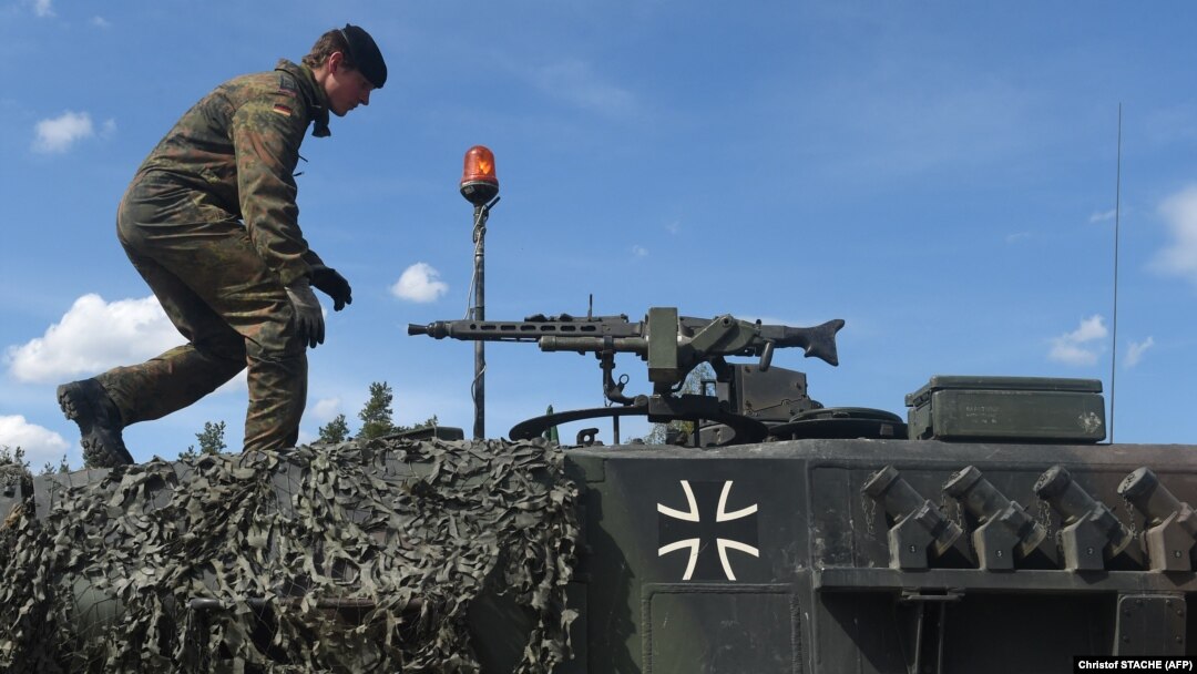 Обучение на украински военни в базата "Графенвер" в германската провинция Бавария