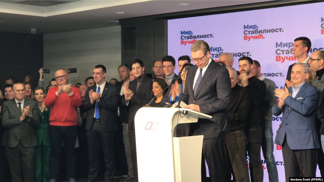 Predsednik Srbije i lider Srpske napredne stranke Aleksandar Vučić u štabu te stranke posle izbora 3. aprila. 