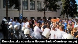 Protest ispred Skupštine Vojvodine, Novi Sad, 21. jul 2022. 