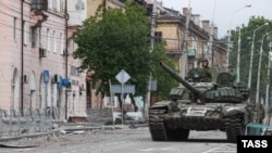 Российские военные в Мариуполе, 2022 год