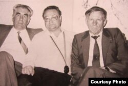 Ніл Гілевіч, Генадзь Бураўкін, Васіль Быкаў