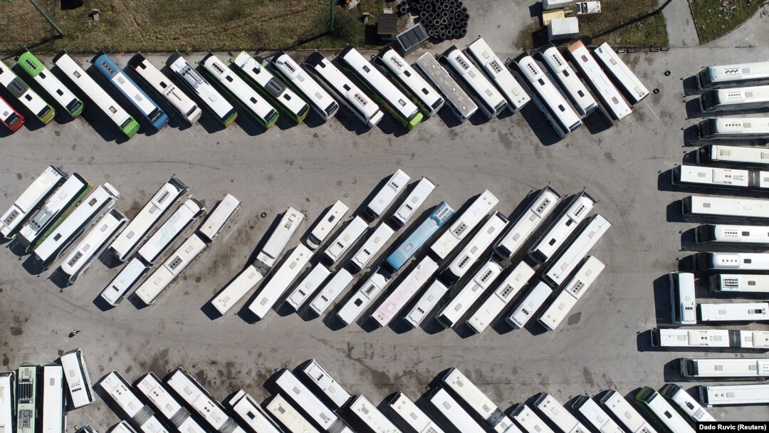 Zaustavljeni autobusi Centrotransa u Sarajevu, 9. aprila 2020. 
