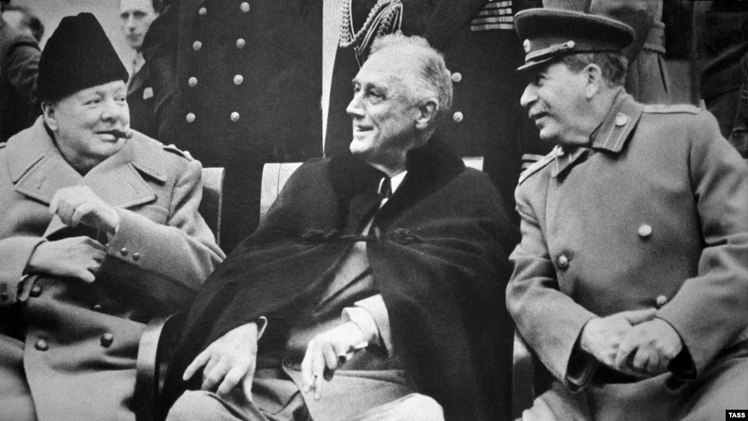 Yaltada görüş (1945) Winston Churchill, Franklin Roosevelt və Stalin