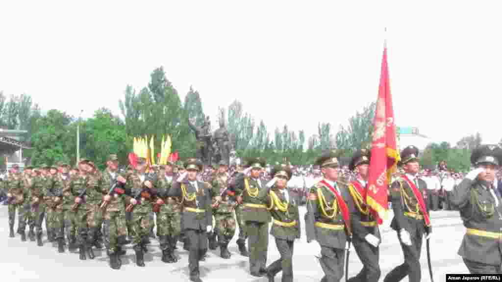 Аскердик парад. 