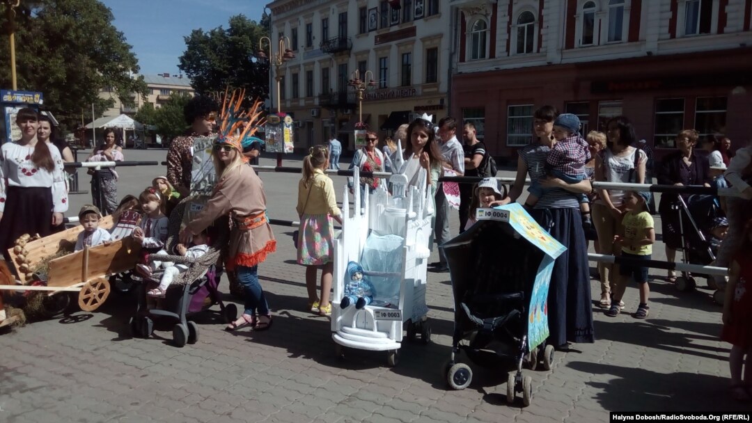Парад візочків в Івано-Франківську, 2 червня 2017 року