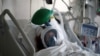 Izolarea unui pacient în spital sau a unui suspect de infecție în carantină se va putea face doar printr-un act administrativ dat de un medic, care poate fi atacat în instanță de pacient.