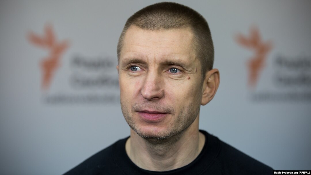 За словами Котенка, згідно зі статистикою, зазвичай близько 60-65% зі зниклих безвісти перебувають у полоні, а «інші, на жаль, загиблі»