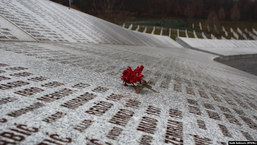 Memorijalni centar Srebrenica-Potočari