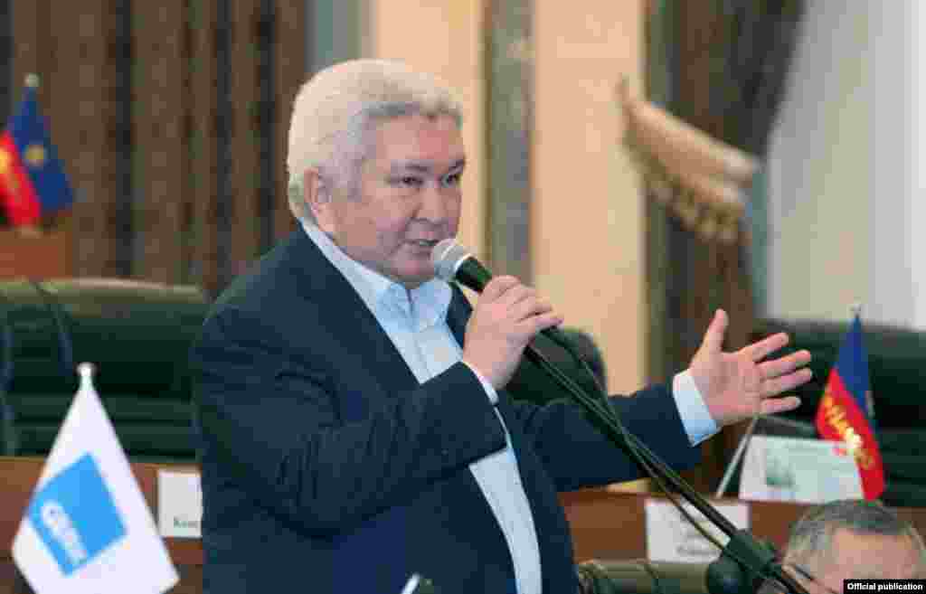 Феликс Кулов (15-август 2005-жыл - 29-январь 2007-жыл). 