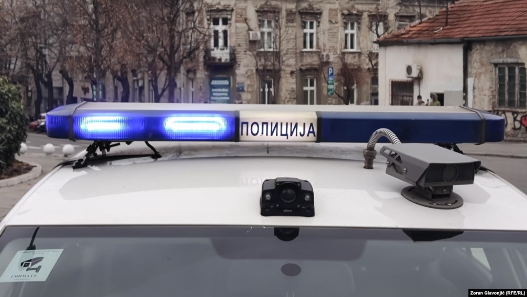 Do hapšenja, pod sumnjom na zloupotrebe u javnom sektoru, dolazi nakon najave predsednika Srbije Aleksandra Vučića da se kreće u "veliku borbu" protiv korupcije.
