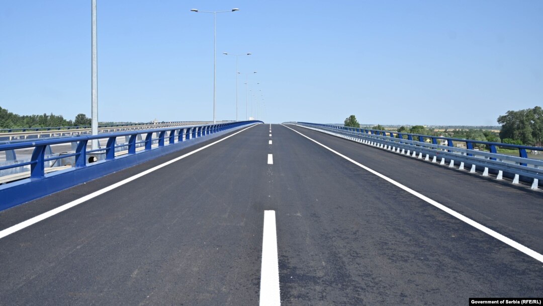 Rekonstruisani auto put kod Beograda.