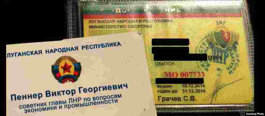 Луганскта да, Донецкте да орусиялык кеңешчилер бийлик жүргүзөт. Бүт маселелерди ошолор чечет. 