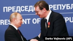 Уладзімір Пуцін і Аляксандар Вучыч, архіўнае фота