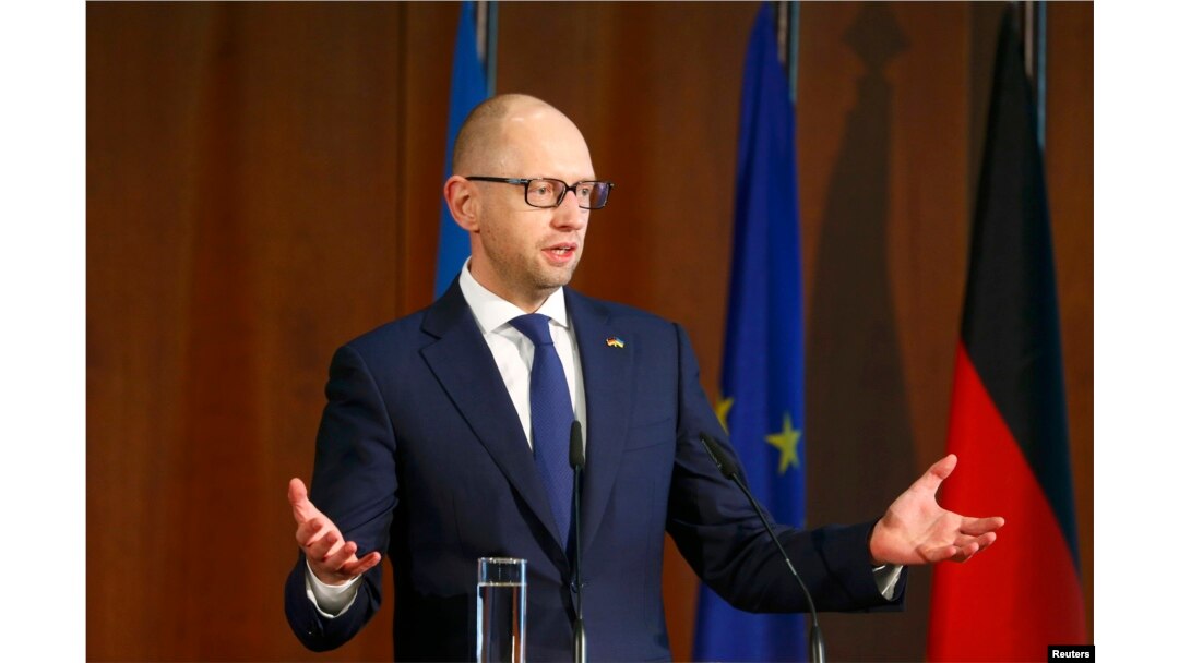Прем'єр-міністр України Арсеній Яценюк під час прес-конференції у Берліні. 23 жовтня 2015 року