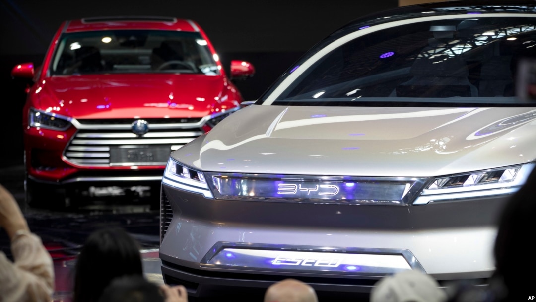Električni automobili kineskih kompanija na sajmu automobila u pekingu, 25. april 2018.