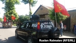 Жапон автоунаасынан «жасалган» Т-34 танкы. Жалал-Абад.