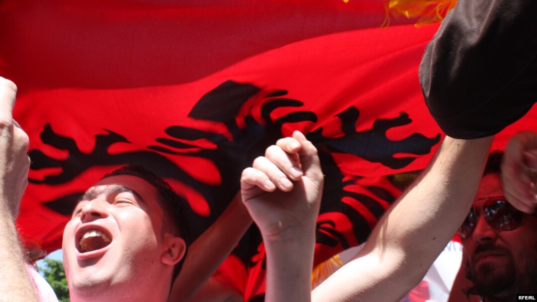 Albanska zstava, fotoarhiv