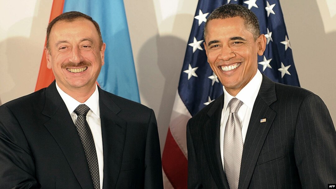 U.S. President Barack Obama (right) with Azerbaijan President Ilham Aliyev