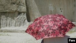منطقه سيستان و بلوچستان که از مسيرهای اصلی عبور مواد مخدر از افغانستان به کشورهای ديگر است همواره از مشکل نا امنی و ربودن اتباع خارجی رنج می برد