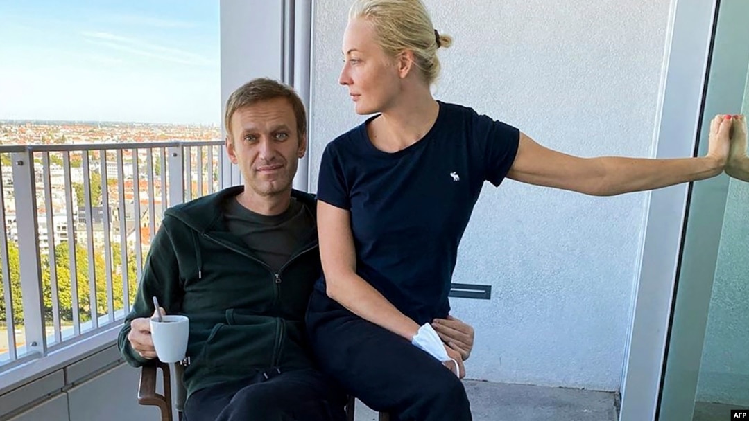 The late Russian opposition leader Aleksei Navalny and his wife, Yulia Navalnaya, in Berlin's Charite hospital in a photo posted on Instagram on September 21, 2020. “I will continue the cause of Aleksei Navalny,” she has said.