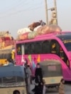 کراچۍ مېشتي افغانان وايي مجبور دي چې کاروبارونه پرېږدې او هېواد ته ولاړ شي