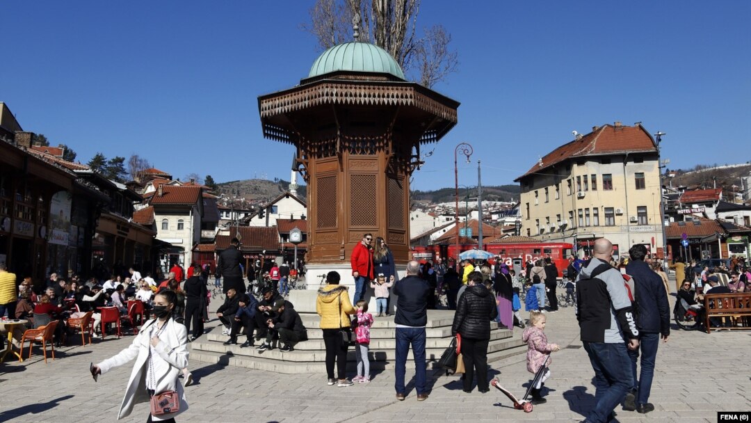 Vlada Kantona Sarajevo će subvencionirati dolazak 2.000 turista. (Foto: Sebilj na Baščaršiji u Sarajevu)