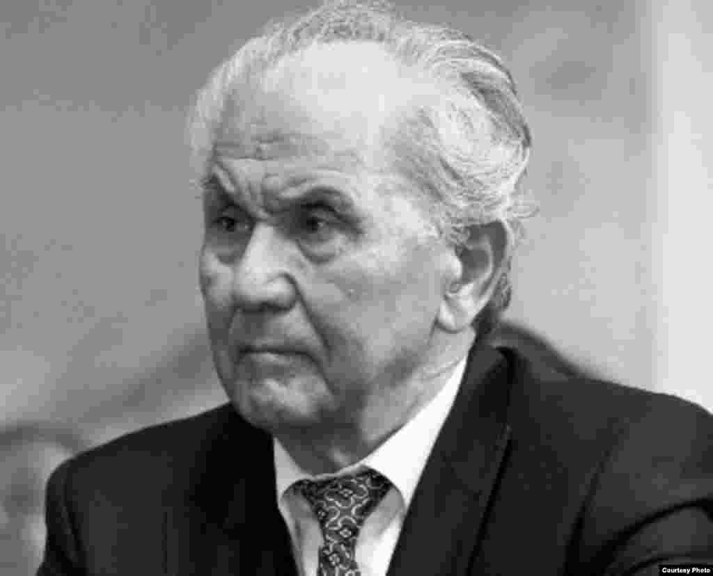 Апас Жумагулов (14-декабрь 1993-жыл - 14-март 1998-жыл). 