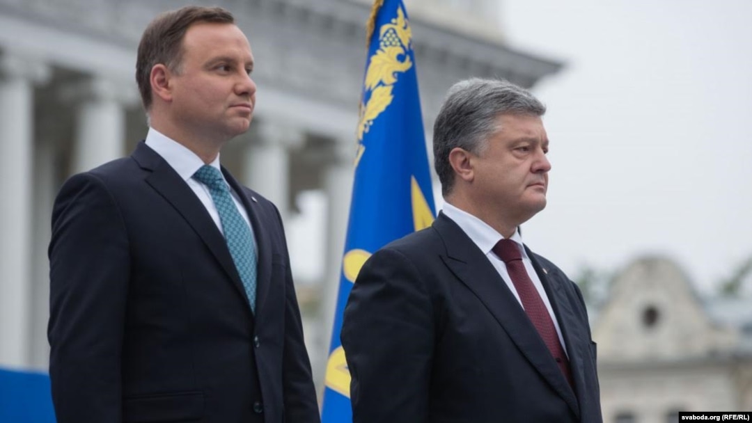 Президент Польщі Дуда та президент України Порошенко під час святкування Дня незалежності України, Київ, 2016 рік
