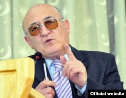 Рашид Ғанӣ Абдулло, таҳлилгари тоҷик.