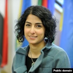 تارا سپهری فر،‌دبیر سابق انجمن اسلامی دانشگاه شریف