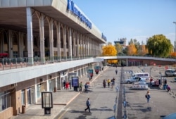 "Манас" эл аралык аэропорту.