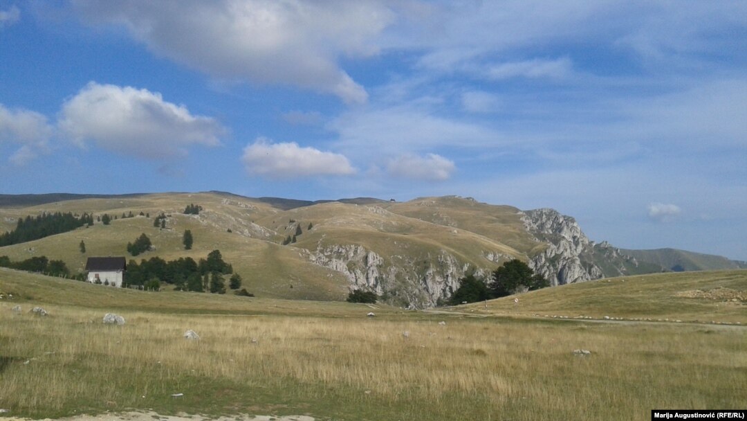 Ne postoji podatak o broju nelegalno izgrađenih objekata na planini Vlašić (na fotografiji: Vlašić, 10. septembar 2015.)