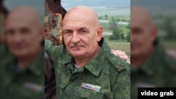 Владимир Цемах – зенитчик группировки «ДНР» из Снежного, рядом с которым был сбит «Боинг» рейса MH17. Спецлужбы Украины задержали его в собственной квартире на оккупированной части Донбасса и доставили в Киев 