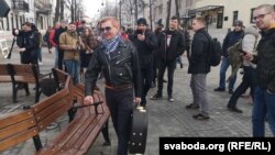 Лявон Вольскі выходзіць на Рэвалюцыйную, 25 сакавіка