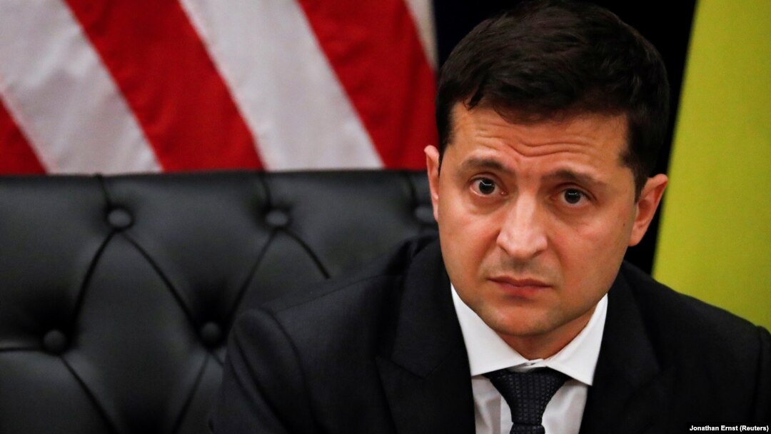 Володимир Зеленський під час короткої зустрічі з президентом США Дональдом Трампом. Нью-Йорк, 25 вересня 2019 року